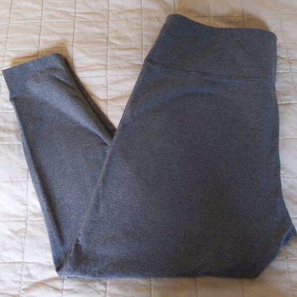 Soft Surroundings Women's Petite XL Gray Pull On Leggings Capri Elastic EUC - Picture 4 of 6